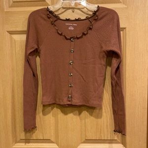 American Eagle Brown Lettuce edge crop long sleeve